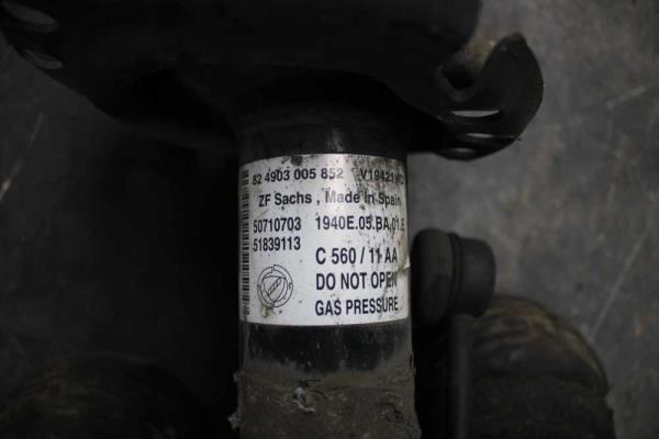 AMORTISSEUR AVANT DROIT FIAT CROMA/ OPEL SIGNUM/ VECTRA C - Vue 4